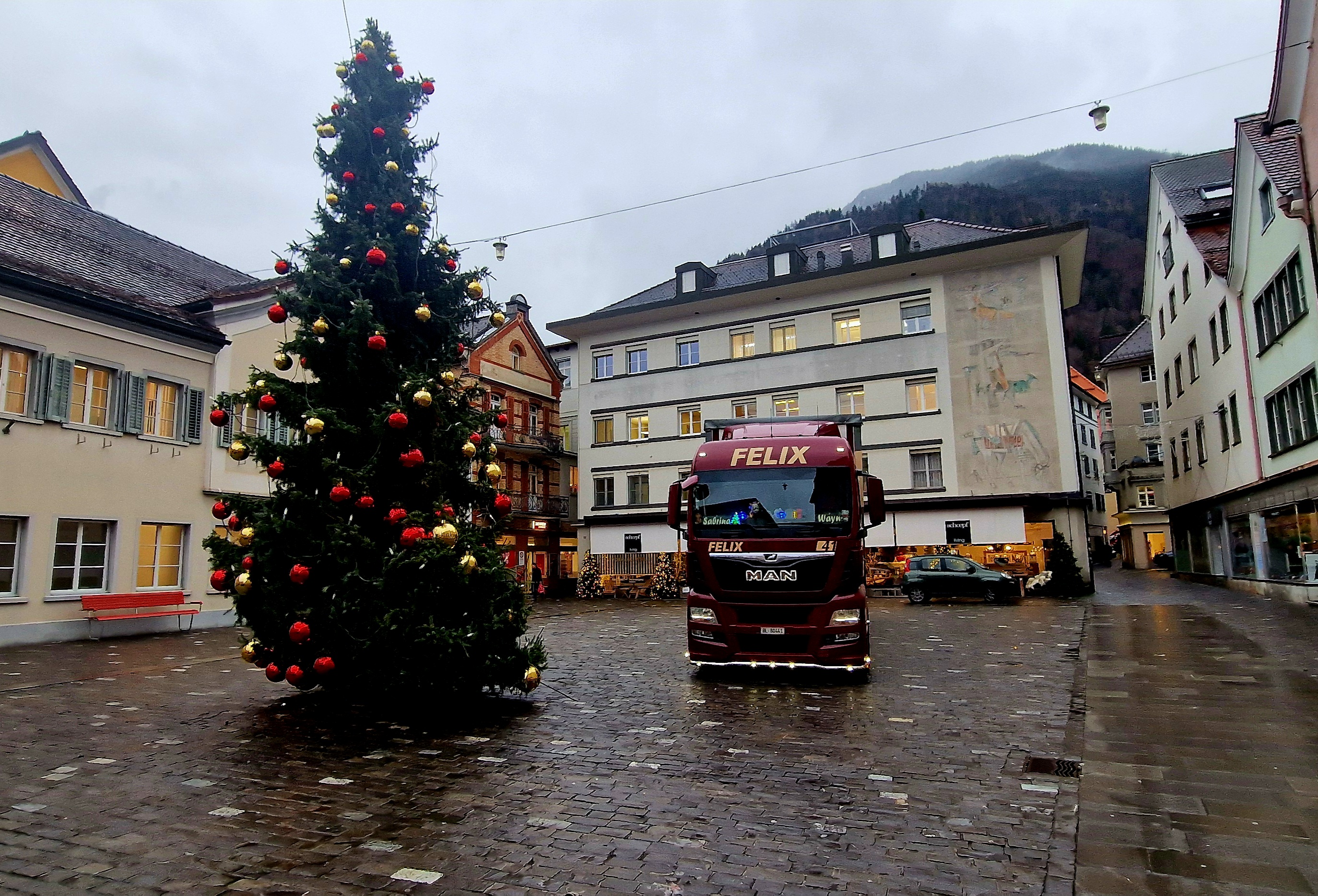 Felix Öffnungszeiten Weihnachten/Neujahr